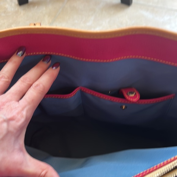 Dooney & Bourke large patent chocolate Bag. - Picture 9 of 14